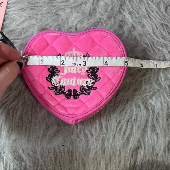 Juicy Couture pink fuzzy heart-shaped coin purse / wallet NWT - Picture 4 of 6